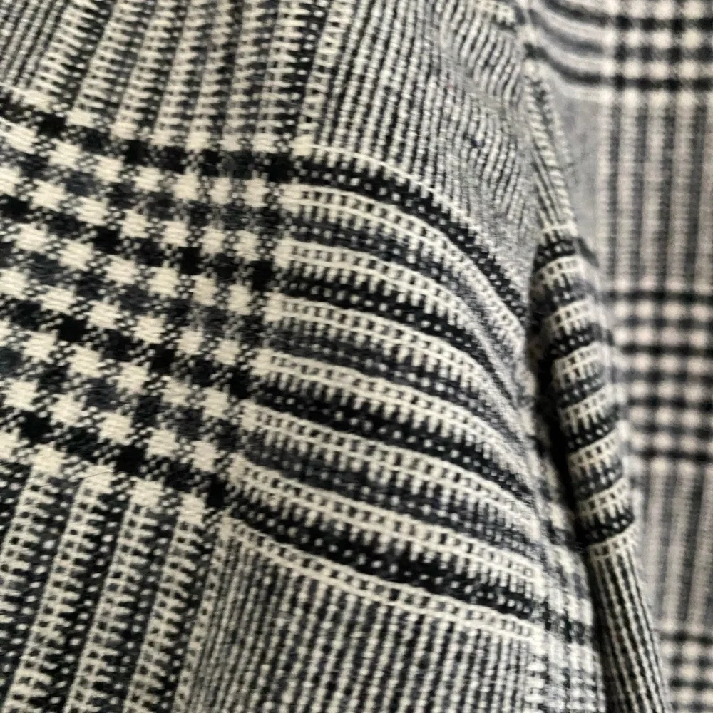 Vintage black and white plaid classic overcoat‎ size large